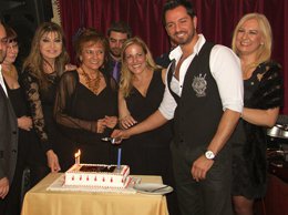 Barış Kömürcüoğlu ve 5 Cumhuriyet Kadını... `' 5 KALP 1 NEFES'' BASINA TANITILDI