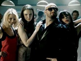 Bedük? 3D KLİBİNİN 2D HALİ YAYINDA, KALDI 1D !  :)