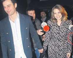 Birkan Sokullu-Aslı Enver... UTANGAÇ AŞIKLAR!