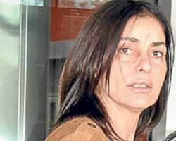 Derya Tuna... ZATÜRRE OLDU!