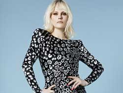 Yıldız Kaplan... BU YAZ AŞK DİLİYLE KONUŞACAK!