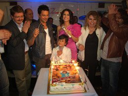 ''Elde Var Hayat''? ALDIKLARI ÖDÜLLERİ ÇILGINCA KUTLADILAR?