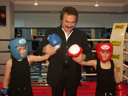 Orhan Gencebay? BOKS HAKEMİ OLDU !..