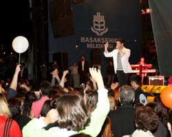 BAŞAKŞEHİR'DE GENÇLİK ÇOŞKUSU!