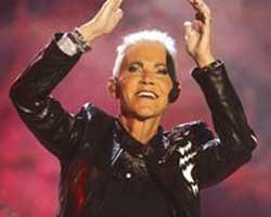 EFSANE GRUP ROXSETTE TARKAN SÜRPRİZİ YAPTI!