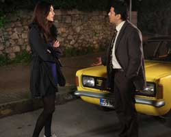 "Elde Var Hayat"... ZEYNEP VE KENAN KISKANÇLIK YÜZÜNDEN TARTIŞIYOR!