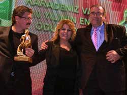 "Elde Var Hayat"... DÖRDÜNCÜ ÖDÜLLERİNİ DE ALDILAR!