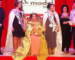 Gözde Bahadır... 2012 XL MODEL KRALİÇESİ  SEÇİLDİ!