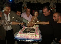 Gamze Akın? İNGİLTERE'DEN GELDİ ALBÜM YAPTI?