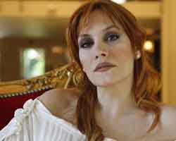 Ebru Cündübeyoğlu... EKRANLARA DÖNÜYOR!