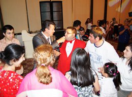 ENGELLİLER VAKFI-TÜREV- YILIN BABASINI SEÇTİ?