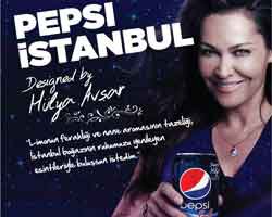 Hülya Avşar... PEPSİ İSTANBUL!A İMZA ATTI!