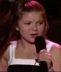 AMERİKA BU KÜÇÜK KIZI KONUŞUYOR...