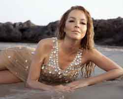 Bengü... SANAL ORTAMDA PATLADI!