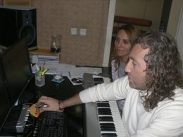 Dila Tezemir ve Musa Göçmen? MİRAÇ KANDİLİ İÇİN ÖZEL ŞARKI YAPTILAR?