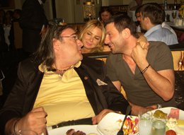 Davut Güloğlu-Ece Erken? EVLENİYORLAR !..