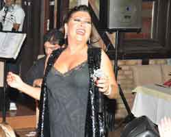 Yeliz... GÖĞÜS ZARI YIRTILDI...