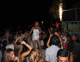 Nilay Dorsa?"DEMET, AJDA'YA LAF SÖYLEYEBİLECEK SON İNSAN" !..