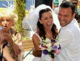 Ali Sunal- Gökçe Bahadır... BODRUM'DA EVLENDİLER...