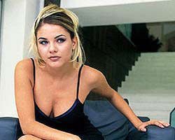 Emine Ün... BEYİN DAMARI TIKANDI, FELÇ RİSKİ VAR!