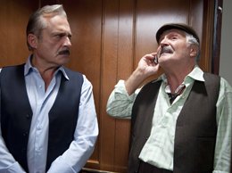 "İstanbul'un Altınları"? APARTMANDA AYAKLANMA VAR!