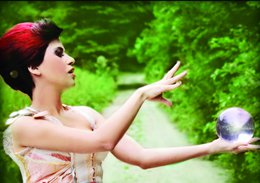 Aydilge? "AKILLI BİR DELİ"YE DELİ İŞİ KLİP !..