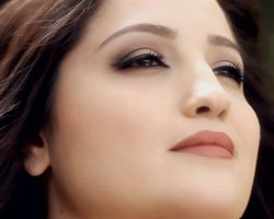 Mine Geçili... ZEKİ MÜREN ŞARKISINA KLİP!