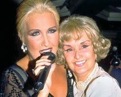 Nükhet Duru? ANNESİNİ KAYBETTİ?