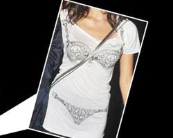 Beren Saat... BLUZ ÜSTÜ İÇ ÇAMAŞIRI!