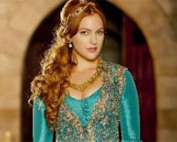 Meryem Uzerli... "SİLİKON TAKTIRMADIM!"