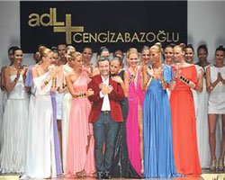 Cengiz Abazoğlu...  FASHiON WEEK'E DAMGASINI VURDU!