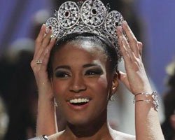 İŞTE YENİ KAİNAT GÜZELİ!