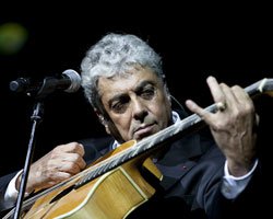 Enrico Macias... İSTANBUL KONSERİNDE TALEP PATLAMASI!