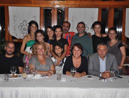 "Alemin Kıralı"?  İLK BÖLÜMÜ BİRLİKTE İZLEDİLER?