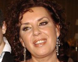 Perhan Savaş... DERYA TUNA'YA "ENSEST" DAVASI!