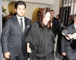 Ebru Gündeş... "EVDE OTURUKEN DOĞUM HABERİMİ ALDIM!"