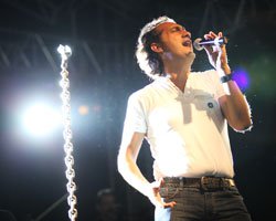 Kıraç... YENİ ALBÜM ÖNCESİ YOLLARA DÜŞTÜ!