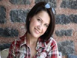 "YEMEKTEYİZ" YARIŞMASININ 1.LERİNDEN ŞULE KARABACAK UYUŞTURUCUDAN GÖZALTINDA...