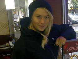 Maria Sharapova... İSTANBUL'A GELDİ!