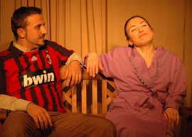 Arzu Yanardağ... TİYATRO SAHNESİNDE