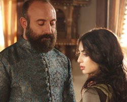 Muhteşem Yüzyıl... ESİR PRENSES YANGIN ÇIKARTIYOR!