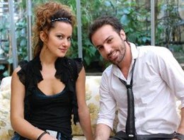 Yıldız Asyalı-Sertaç Akkaya... AŞK BİTTİ !..