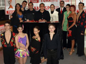 ŞAMPİYON DANSÇILARIMIZ BELÇİKA'YA UÇTU...