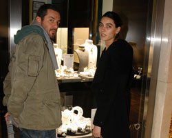 Hande Subaşı-Can Turan... TEK TAŞ YÜZÜK BAKTILAR!