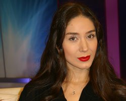 Ece Gürsel... KEDİ TIRMALADI, HASTANELİK OLDU!..