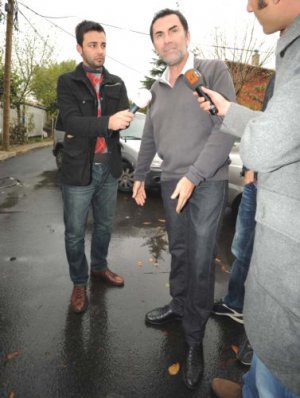 Atilla Saral... BIÇAKLANDI !