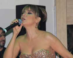 Gülben Ergen... HAYRANLARINA BAYRAM SÜRPRİZİ!