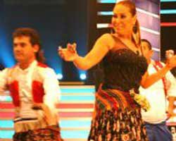 Hülya Avşar... KÖÇEK DANSI YAPTI!