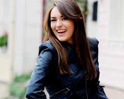 Ezgi Mola... 15 KİLO EKSİK  İLE EKRANLARA GERİ DÖNÜYOR!