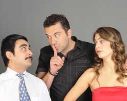 PAPATYALAR TİYATRO SAHNESİNDE